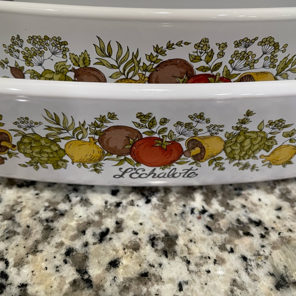 Vintage corningware set - Picture 2 of 9